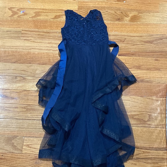 I’m selling clothes so I can go summer shopping - Picture 2 of 2